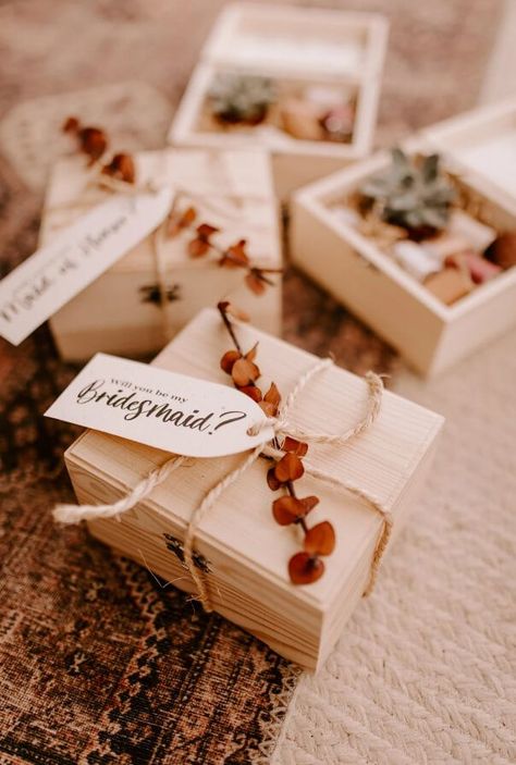 Diy Bridesmaid Proposal, Bridesmaid Proposal Diy, Bridesmaids Proposal, Bridesmaid Diy, Proposal Boxes, Bridesmaid Proposals, Asking Bridesmaids, Bridesmaid Boxes, Bridesmaid Invitation