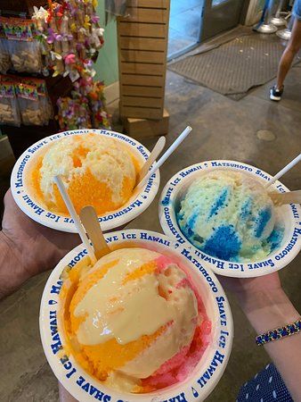 Matsumoto Shave Ice, Hawaii Shaved Ice, Shaved Ice Recipe, Hawaiian Ice, Ice Aesthetic, Ice Shop, Ice Bowl, Shave Ice, Hawaii Trip