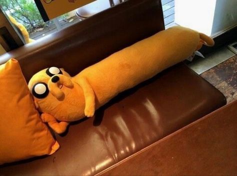 Adventure Time Room, Adventure Time Merch, Gato Minecraft, Jake Adventure Time, Play Video Games, Jake The Dogs, Dog Rooms, Good Cartoons, Dog Pillow