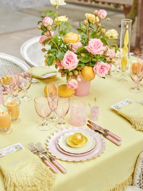 Spring Event Ideas, Pink Yellow Weddings, Capri Wedding, Pink Table Settings, Wedding Table Styling, High Wine, Tree Restaurant, Yellow Wedding Theme, Welcome Dinner