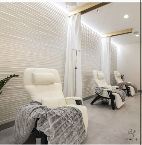 Medical Spa Design Waiting Area, Aesthetics Spa Room, Infusion Clinic Design, Iv Therapy Iv Infusion Room, Medical Spa Waiting Room, Medical Spa Room Design, Modern Med Spa Design, Health Care Office Design, Iv Bar Decor