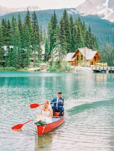 Mountain Wedding Pictures, Scenic Wedding Venues, Emerald Lake Lodge, Scenic Wedding, Yoho National Park, Edmonton Wedding, Mountain Wedding Venues, Dream Venue, Rocky Mountain Wedding