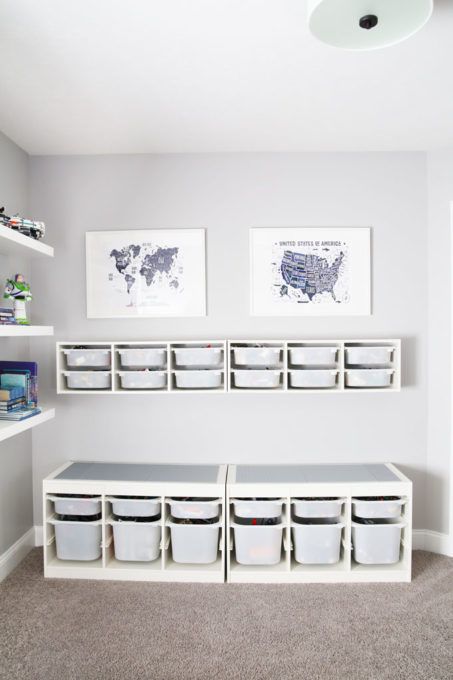 Create this easy DIY IKEA LEGO table with storage for your kids to enjoy building with bricks and keep them organized at the same time! | #legotable #ikealegotable #ikeatrofast Ikea Lego Table, Ikea Lego, Lego Table With Storage, Ikea Trofast Storage, Trofast Ikea, Lego Table Diy, Lego Organization, Hangout Room, Ikea Trofast