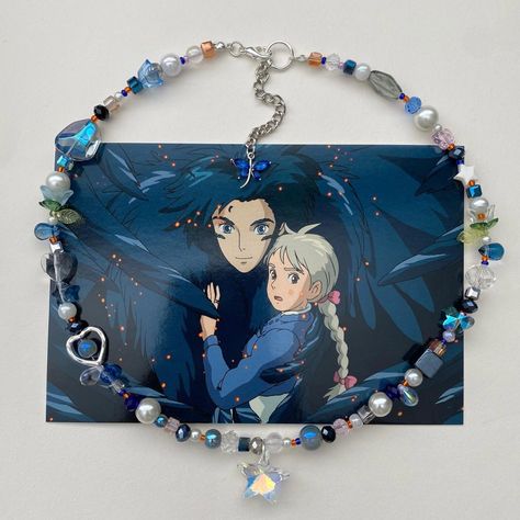 Howl’s Moving Castle Necklace with crystals star charm in the middle Howls Moving Castle Earrings, Castle Jewelry, Diy Beaded Rings, Anime Jewelry, Beaded Jewlery, Bead Charms Diy, Diy Bracelet Designs, Jewelry Accessories Ideas, Howls Moving Castle