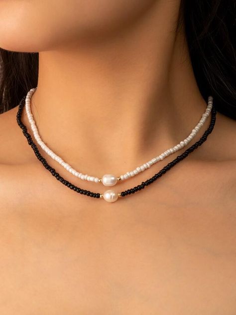 Free Returns ✓ Free Shipping✓. 2pcs Faux Pearl Decor Beaded Necklace- Necklace Sets at SHEIN. Black And White Beaded Necklace, Summer Accessories Jewelry, Black And White Jewelry, Rice Bead Necklace, Beaded Necklace Black, Black And White Necklace, Kalung Manik-manik, Black And White Necklaces, Ankle Bracelets Diy