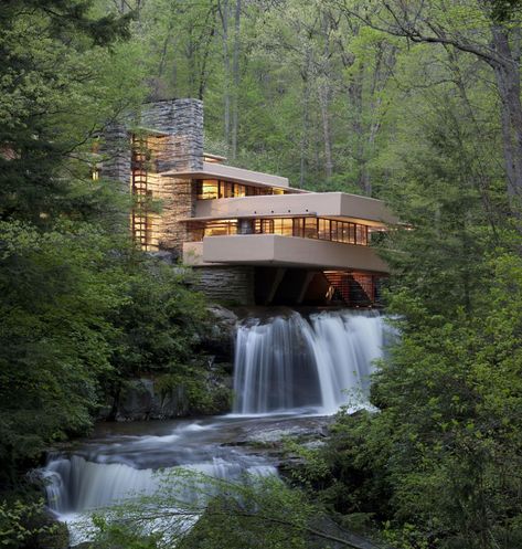 Falling Water Frank Lloyd Wright, Frank Lloyd Wright Design, Organic House, American Architecture, Organic Architecture, Frank Lloyd, Frank Lloyd Wright, Lloyd Wright, Architectural Digest