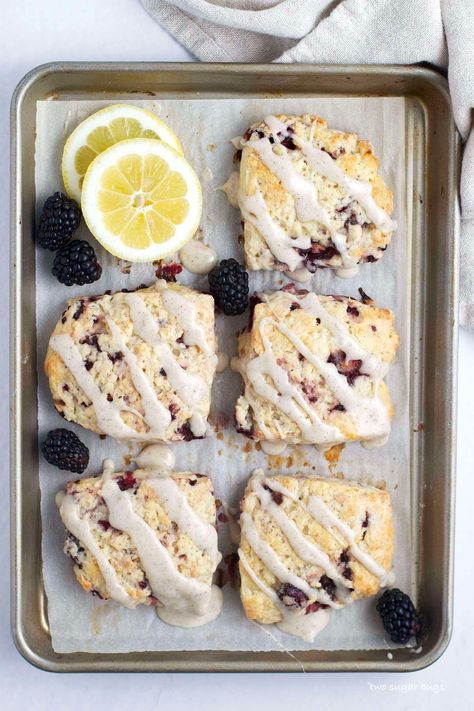 Moist Scones, Berry Scones Recipe, Blackberry Scones, Lemon Scones Recipe, Easy Scone, Blackberry Lemon, Berry Scones, Brunch Dessert, Raspberry Scones