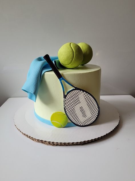 Keyk Tennis Cakes Birthday, Padel Party Ideas, Tenis Cake Birthdays, Tennis Cake Ideas Birthdays, Table Tennis Cake, Tennis Theme Cake, Tennis Party Ideas, Tennis Birthday Cake, Tennis Cakes