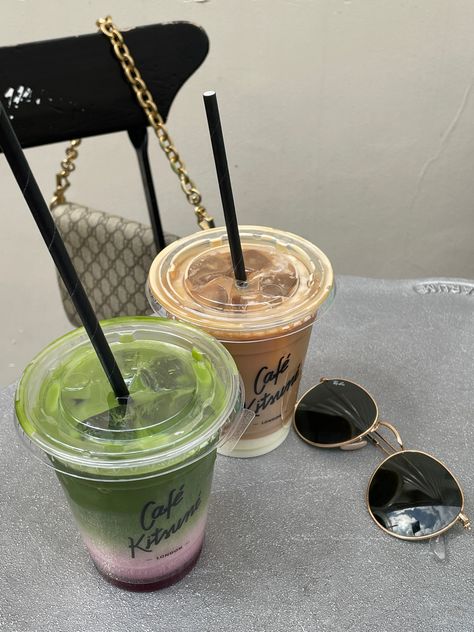 cafe kitsune, aesthetic picture with drinks, aesthetic coffe pic, strawberry matcha, cafe bonbon, glasses Cafe Kitsune Aesthetic, Kitsune Aesthetic, Drink Pic, Coffee Selfie, London Stories, Cafe Kitsune, Matcha Drinks, Twitter Aesthetic, Matcha Cafe