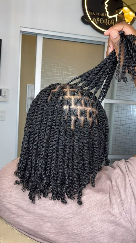 Marley Twist Braids Hairstyles, Two Strand Twist Natural Hair Women, Small Two Strand Twist, Two Strand Twist Natural Hair, Twist Natural Hair, Twist Braids Hairstyles, Mini Twists Natural Hair, Short Hair Twist Styles, Marley Twist