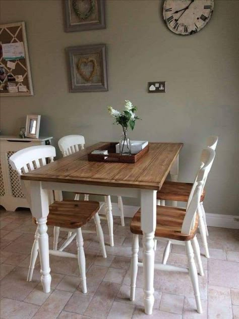 Small Farmhouse Table And Chairs, Small Farmhouse Kitchen Table, Christmas Dining Rooms, Pine Table Makeover, Decorate A Dining Room Table, Everyday Dining Room, Farmhouse Table And Chairs, Rustic Table And Chairs, Kitchen Tables And Chairs