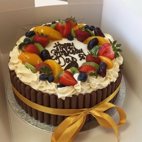 Fresh Cream Cake Decoration, Fresh Fruit Cake Decoration, Cream Cake Decoration, Fruit Cake Decoration, Chocolate Fingers, Fresh Cream Cake, Fresh Fruit Cake, Gluten Free Cakes, Fresh Cream