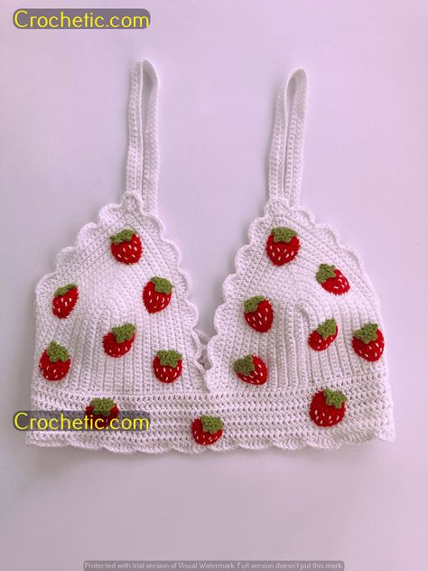 "Wickedly Wonderful: Halloween Crochet Fun"Chilly Days, Warm Stitches: Fall Crochet" Strawberry Crochet Top Pattern, Crochet Strawberry Top, Crochet Fits, Tops A Crochet, Fall Crochet, Gdansk Poland, Crochet Strawberry, Crochet Bra, Easy Crochet Blanket