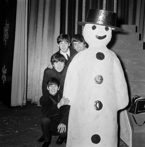 Beatles - 50 weirdest Beatles pics - Mirror Online Beatles Christmas, Beatles Funny, All My Loving, Beatles Love, Beatles Photos, Twist And Shout, Christmas Shows, The Fab Four, Music Magazines