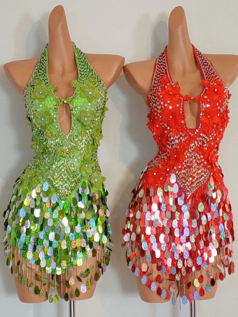 New style, new color Dresses in stock ! Rio Carnival Prom Dress, Brazilian Samba Costume, Rio Carnival Outfit, Carnaval Outfit Brazil, Carnival Outfit Carribean, Danza Latina, Carnival Show, Carnaval Outfit, Samba Dress