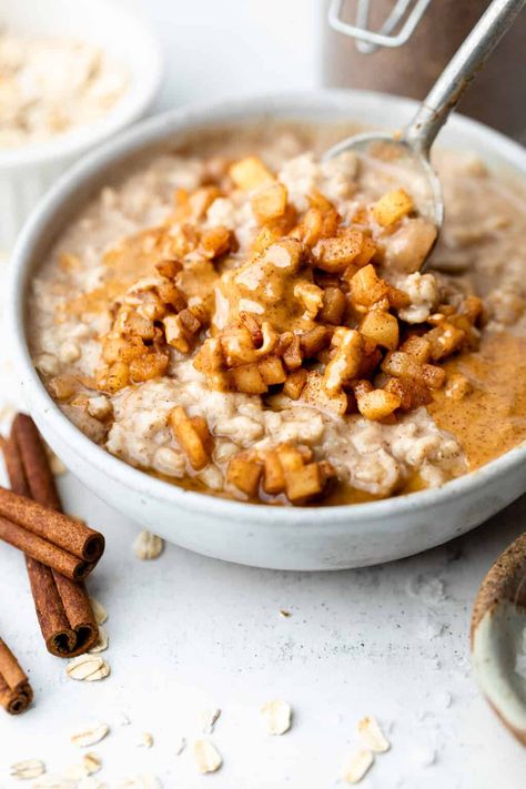 Stovetop Oatmeal, Rich Energy, Erin Lives Whole, Apple Oatmeal, Healthy Breakfast Recipes Easy, Oatmeal Recipe, Gluten Free Recipes Easy, Apple Cinnamon, Oatmeal Recipes