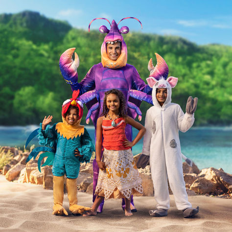 Check out https://www.pinterest.com/disneyfamily/disney-halloween/ for more Disney Family Halloween Costumes! #halloween #disneyfamily #UP #costume 3 Family Halloween Costumes, Moana Halloween, Addams Family Halloween Costumes, Moana Halloween Costume, Matching Family Halloween Costumes, Family Halloween Costume, Pregnant Halloween Costumes, Halloween Costumes For 3, Storybook Characters