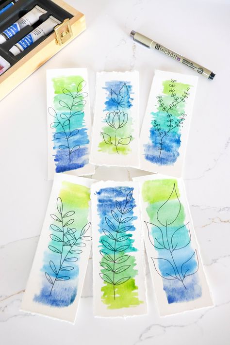 How to Make Watercolor Bookmarks Handmade Bookmarks Diy, Watercolor Beginner, Creative Bookmarks, Bookmark Craft, Watercolor Books, Watercolor Bookmarks, Diy Watercolor Painting, Watercolor Projects, Watercolor Paintings Easy