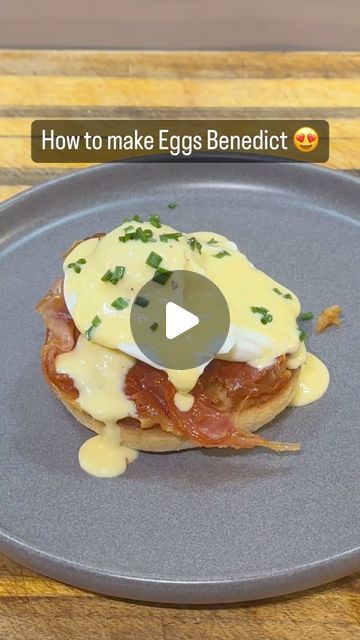 Lets Eat on Instagram: "How to make simple and delicious Eggs Benedict ☺️  #eggsbenedict #eggsbenny #eggrecipes #satisfying #viral #easyrecipes #simple #cook #cooking #food #foodporn" Classic Eggs Benedict Recipe, Homemade Eggs Benedict, How To Make Eggs Benedict, Egg Benedict Recipe, Eggs Benedict Hollandaise, Easy Eggs Benedict Recipe, Huevos Benedict, Benedict Recipe, Eggs Benny