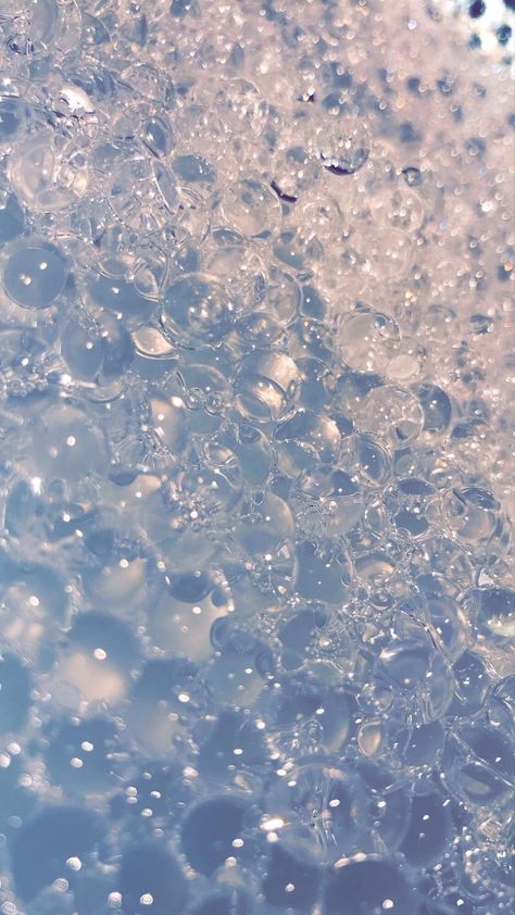 Angelic Iphone Wallpaper, Aesthetic Bubble Wallpaper, Bubbly Wallpaper Aesthetic, Shiny Aesthetic Wallpaper, Clear Aesthetic Wallpaper, Bubble Aesthetic Wallpaper, Bubble Background Wallpapers, Bubbles Wallpaper Aesthetic, Bubble Wallpaper Aesthetic