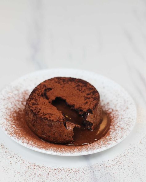 Air Fryer Milo Lava Cake – TheZongHan Milo Cake, Lava Cake Recipe, Lava Cake Recipes, Bake A Cake, Lava Cake, Lava Cakes, Pantry Items, Yummy Desserts, Cake Servings