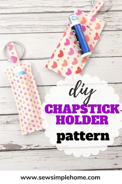 Keep that chapstick handy with this simple DIY Chapstick Holder Sewing Tutorial. Diy Chapstick Holder, Diy Chapstick, Diy Elastic, Scrap Fabric Crafts, Lip Balm Holder, Beginner Sewing Projects Easy, Diy Holder, Small Sewing Projects, Sewing Patterns For Kids