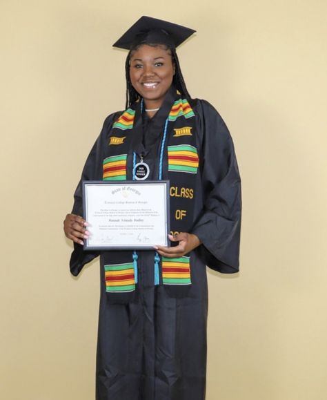 GED Graduation pictures , class of 2020 #classof2020 #ged #graduation #senior #graduationpictures #blackgradsmatter Ged Graduation Pictures, Ged Graduation, College Grad Pictures, Grad Pictures, Grad Pics, Class Of 2020, Graduation Photos, Graduation Pictures, Academic Dress