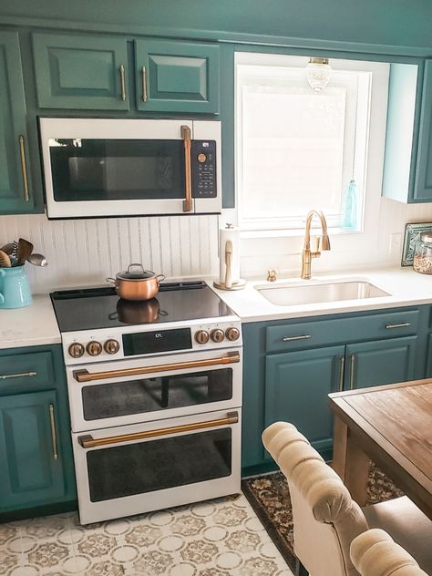 White Green And Gold Kitchen, Sw Riverway Cabinets, Diy Cafe Appliances, Riverway Sherwin Williams Kitchen, Green Kitchen With White Appliances, Kitchen White Appliances Ideas, Sherwin Williams Riverway Cabinets, Riverway Sherwin Williams Cabinets, White Appliance Kitchen