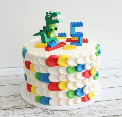 Red Blue Yellow Birthday Cake, Simple Lego Birthday Cake, Round Lego Cake, Lego Cake Decorations, Lego Smash Cake, Lego Cakes Ideas, Lego Themed Birthday Party Cake, Lego Cake Simple, Easy Lego Birthday Cake