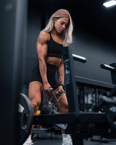 Gym Photoshoot Women, Aesthetic Wall Posters, Fitness Photoshoot Poses, Fitness Shoot Ideas, Women Fitness Photography, Gym Posters, Workout Photoshoot, Increase Motivation, Gym Photoshoot