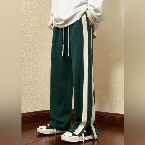 Men’s Dark Green Side Stripe Track Pants With A Split At The Bottom Hem. Drawstring Waistband And Has Pockets Brand New And Never Worn Size Runs Small Size Xl School Webtoon, Track Pants Outfit, Green Sweatpants, Quick Fashion, Pants Outfit Men, Green Side, Mens Jogger Pants, Thermal Leggings, Shein Pants