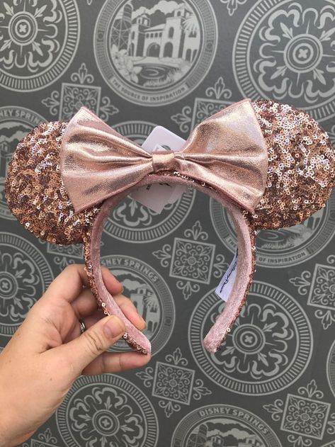 Rose Gold Mickey Ears, Rose Gold Minnie Ears, Disney Wear, Diy Disney Ears, Disneyland Ears, Disney Mouse Ears, Disney Minnie Mouse Ears, Disney Souvenirs, Disney Mickey Ears