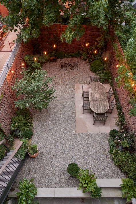 European Courtyard Garden, European Courtyard, Wattle Fencing, Pea Gravel Garden, Nyc Garden, Small Courtyard, Gravel Landscaping, Tattoo Plant, Small Courtyard Gardens