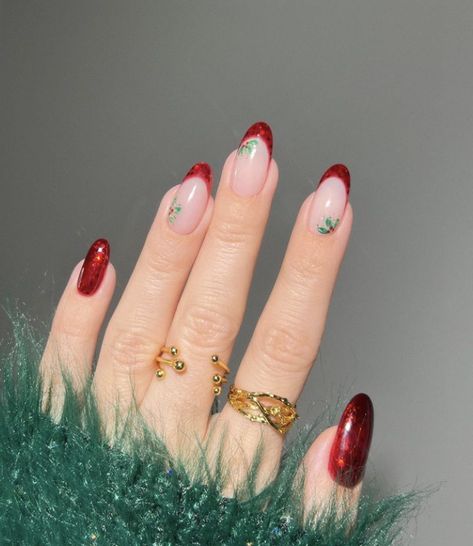 Christmas Nails Mistletoe Red, Red Mistletoe Nails, Mistletoe Nails Christmas, Mistletoe Nail Design, Mistletoe Nail Art, Red French Christmas Nails, New Year Nails Red, Christmas Nails 2023 Red, December Acrylic Nails