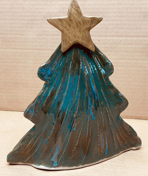 Clay Handbuilding, Pottery Christmas Tree, Holiday Pottery, Pottery Christmas, Christmas Tree Green, Glazed Pottery, Christmas Tree Ideas, Ceramic Christmas Trees, Pottery Ideas