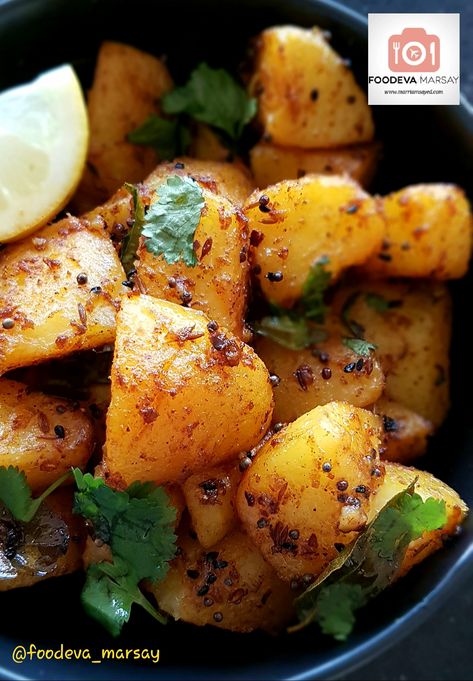 Bombay Potatoes Recipe Easy, Napkin Setting, Indian Potatoes, Bombay Potato Recipe, Bombay Potatoes, Country Food, Delicious Sides, Fleet Week, Indian Curries