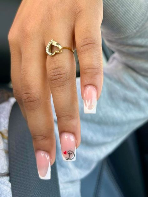 Nails With My Bf Initial, Initial Design Nails, Letter V On Nails, Short Nails With Initials On Them, Short French Tip Acrylic Nails With Initial, Initial Short Nails, W Initial Nails, Nails For Bf Initial, Short French Tip With Initial