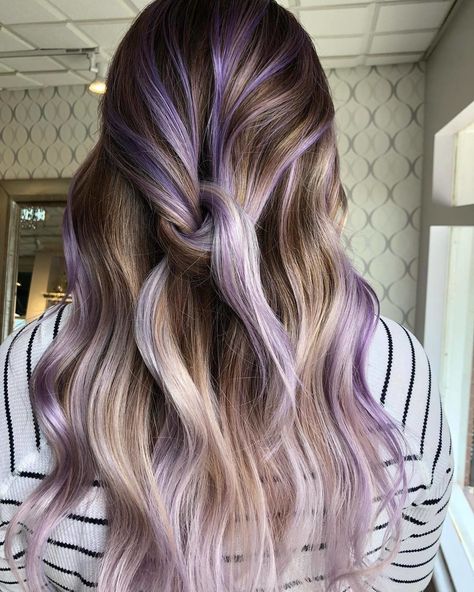 Hair Color Tips Ombre, Brown Hair With Purple Highlights Subtle, Hair Ideas For Summer 2024, Color Hair Ideas For Blondes, Blonde With Purple Hair, Blonde Balayage With Purple, Long Hair Dye Ideas, Unnatural Hair Color Ideas, Lavender Balayage