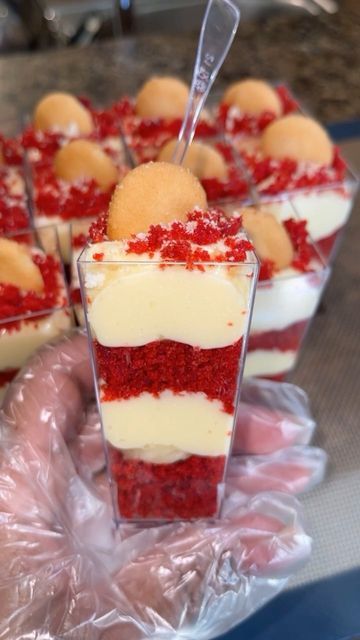 Red Velvet Cheesecake Shooters, Red Velvet Mini Dessert Cups, Red Velvet Mini Desserts, Banana Pudding Dessert Shooters, Red Velvet Cake Shooters, Red And Yellow Desserts, Red Velvet Cups, Red Velvet Cheesecake Cups, Red Velvet Cake Cups