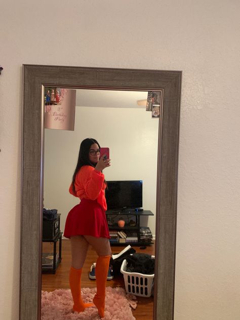 #spiritweek #spiritday #character #scoobydoo #velma #orange #cosplay #skirt #kneehighsocks #mirrorselfie Black Velma Cosplay, Velma Costume Black Women, Diy Velma Costume, Cosplay Skirt, Velma Costume, Velma Cosplay, Cartoon Costume, Velma Scooby Doo, African Girl