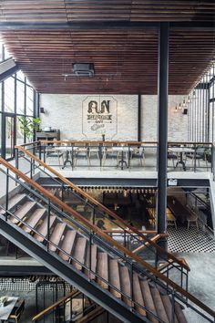 Cafe Lounge Seating, Trendy Cafe, Cafe Industrial, Cafe Lounge, Asma Kat, Industrial Cafe, 카페 인테리어 디자인, Garden Cafe, Coffee Shop Design