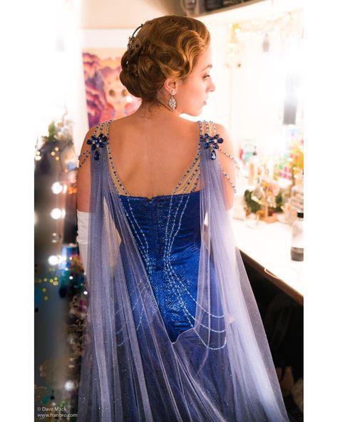 Anastasia Broadway “Ballet Dress” phot by Dave Mack 💙✨ Anya Anastasia, Anastasia Costume, Anastasia Cosplay, Christy Altomare, Anastasia Broadway, Opera Dress, Anastasia Musical, Anastasia Dress, Broadway Costumes