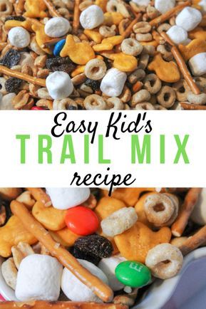 School Friendly Snacks, Kids Snack Mix Ideas, Pretzel Trail Mix Recipe, Kids Beach Snacks, Kid Friendly Trail Mix Recipes, Trial Mix Recipe, Kid Friendly Appetizers Easy, Easy Kid Appetizers, Beach Snacks For Kids