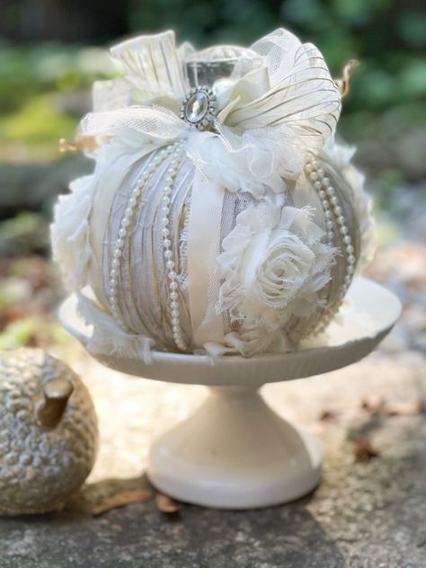 Shabby Chic Pumpkin with Neutral Ribbon Scraps: Easy DIY Fall Décor Shabby Chic Fall Decor, Ribbon Pumpkin, Chic Fall Decor, Shabby Chic Pumpkins, Easy Diy Fall Decor, Shabby Chic Fall, Diy Pumpkins, Fall Pumpkin Decor, Diy Fall Decor