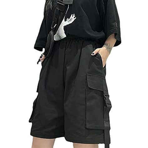 Outfits With Shorts Women, Masc Swimwear For Women, Black Shorts Aesthetic, Oversized Cargo Shorts, High Waisted Outfits, Little Shirt Big Pants, Tomboy Shorts, Egirl Black, Womens Cargo Shorts