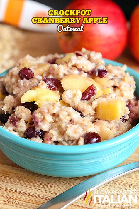 Cranberry Apple Crockpot Oatmeal / A simple recipe that is bursting with flavor. Sweet and creamy oatmeal speckled with chunks of apple and cranberry. Prep it the night before, then just dump it all in your slow cooker and let it cook while you get ready for the day or cook it overnight if you prefer. It is absolutely amazing and will surely be a family favorite! Get the recipe here! Oatmeal Recipes Crockpot, Crockpot Oatmeal, Slow Cooker Oatmeal, Creamy Oatmeal, Slow Roasted Italian, The Slow Roasted Italian, Cranberry Apple, Apple Oatmeal, Crockpot Breakfast