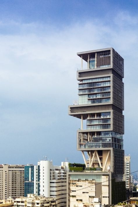 This is the Ambani building, the most expensive private home in the world - costing $2 billion to construct and can be found in Mumbai, India. Antilia Mumbai, Mukesh Ambani, Bangalore City, Luxury Residence, India Asia, Famous Buildings, Private Home, Expensive Houses, Benidorm