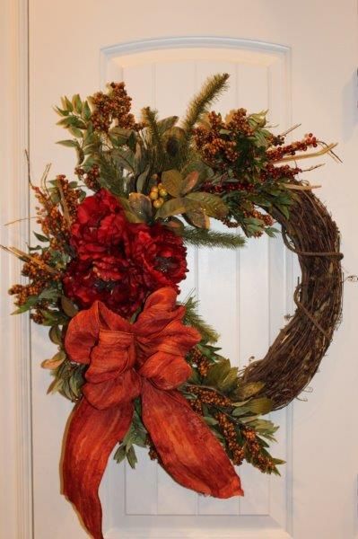 Making Fall Wreaths, Florida Decorating, Easy Fall Wreaths, Foodie Friday, Easy Diy Wreaths, Door Signs Diy, Globe Decor, Diy Fall Wreath, Autumn Decorating