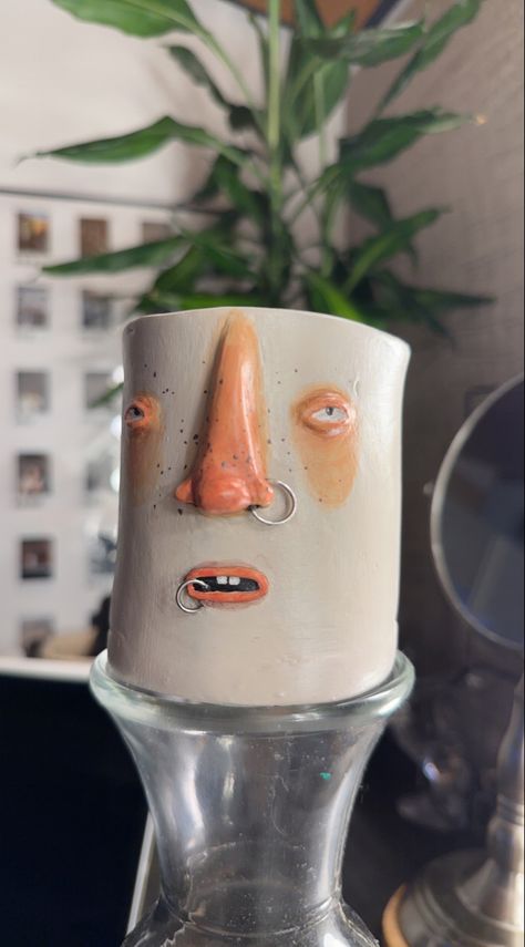 Clay Cup With Face, Air Dry Clay Pencil Holder, Air Dry Clay Cup, Clay Pencil Holder, Diy Air Dry Clay, Clay Cup, Clay Diy Projects, Clay Faces, Clay Art Projects