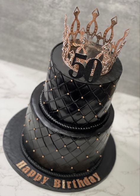 All Black Birthday Cake For Women, Rose Gold And Black Cake Birthday, Black And Rose Gold Birthday Theme, Rose Gold And Black Birthday Party, Black And Rose Gold Cake, Rose Gold And Black Party Theme, Black And Rose Gold Party, Birthday Cake Rose Gold, 18th Birthday Cake For Girls